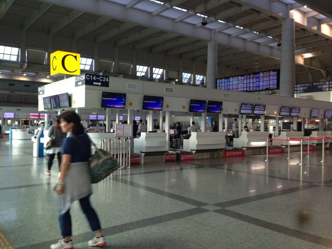 Hotelに預けていた荷物を引き取り空港へ