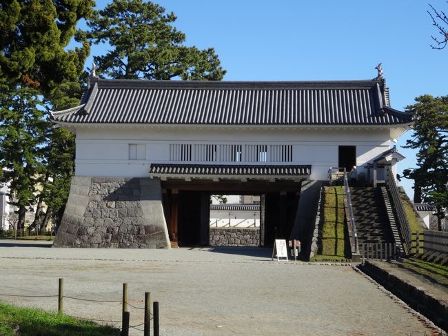 こちらは「銅門」