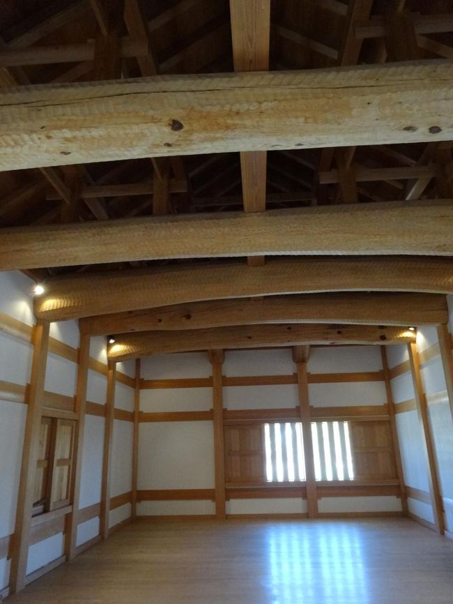 中はとっても広いよ