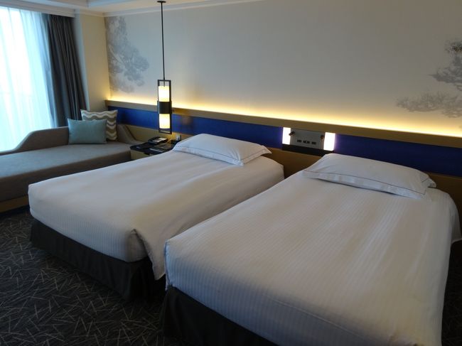 ベッドも十分大きい