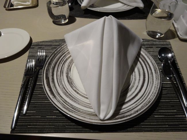 さぁ、今から楽しいディナーが始まるよ！！