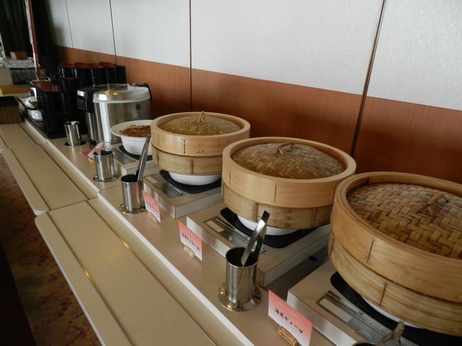 色々な中華食材が並んでいました。