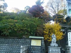 大山墓地から下って品川神社入り口