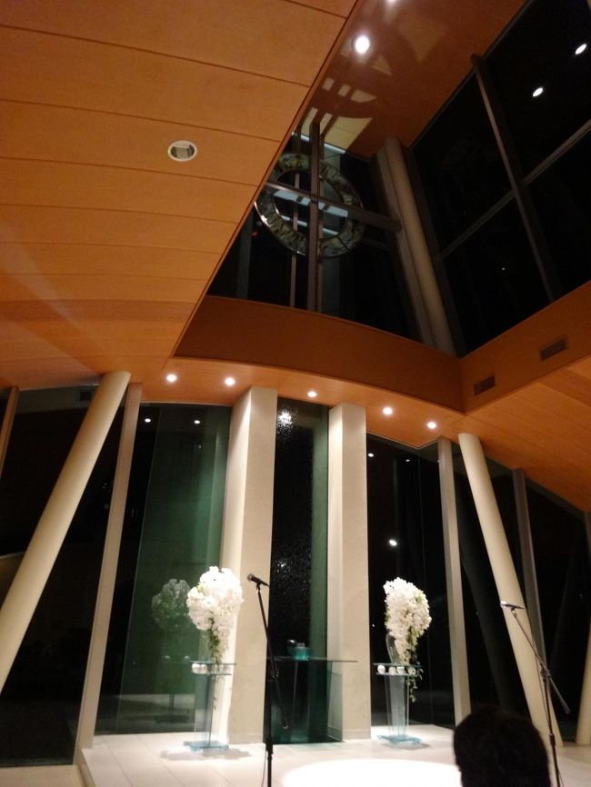 「チャペル」にて開催