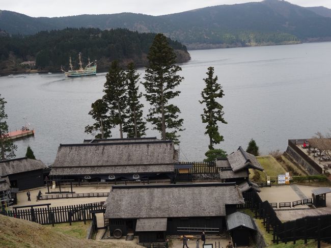 芦ノ湖を一望できます<br />階段で心臓バクバクですが、この絶景を眺められるのでしたら登る価値大です