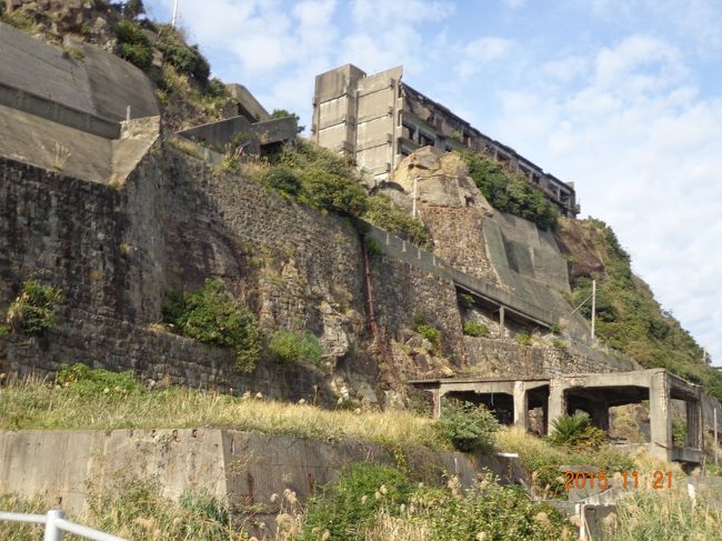 以下、名曲「荒城の月」とともにお贈り致します。