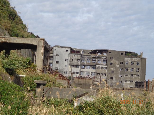 島では現地のボランティアガイドのおじさまが色々説明して下さいました。まあ当然と言えば当然ですが、島内にもヒエラルキーが生活環境にも違いを及ぼしていたんですね。でも危険な重労働の対価として報酬は良かったようですが。