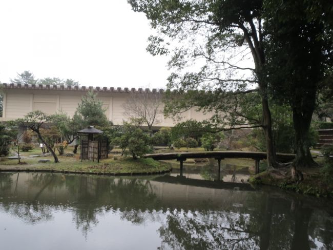 素敵な　小（古）橋が掛かっています