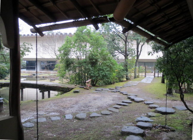 腰掛待合から　博物館　新館を望む