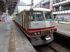 宇奈月温泉からは地鉄電車で富山へ戻る。
元レッドアローに乗車。元特急車の優雅な旅。