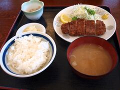 　国道１７号線脇野レストラン味乃家 「魚野川」( http://tabelog.com/niigata/A1504/A150401/15001017/ )でトンカツ定食をいただきました。

  以前天ぷらそばをいただきましたが美味しかった。