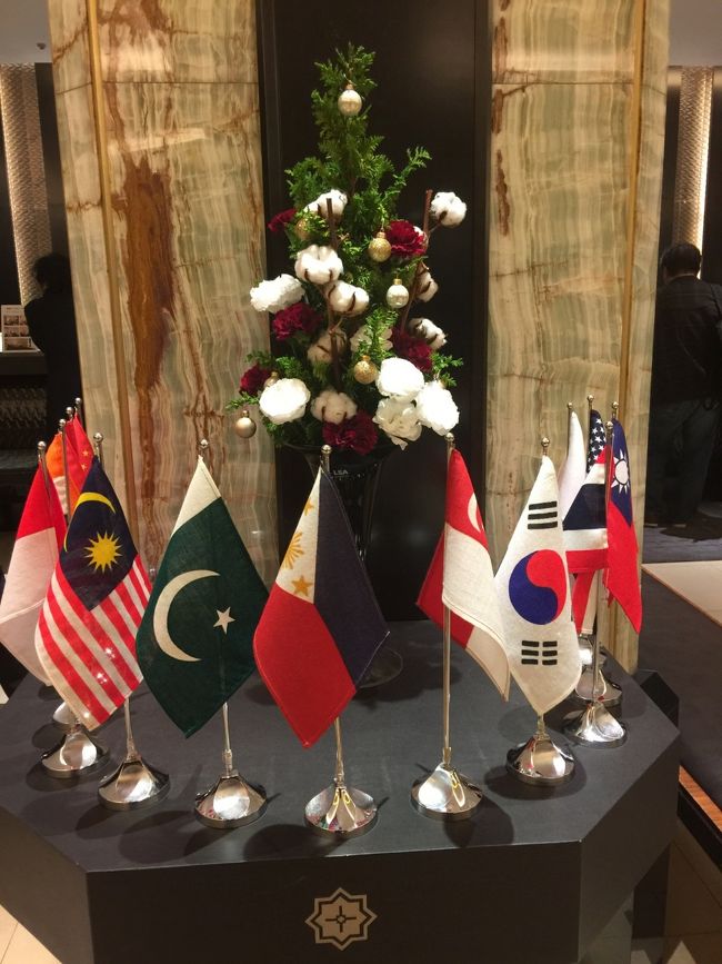 念願の札幌グランドホテル宿泊。<br /><br />数ヶ月前の予約の為朝食付き&amp;一泊につきレホテル利用券1000円分付きで6300円程。<br /><br />お得でした。<br /><br />