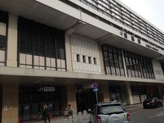 姫路駅南口
新幹線ホームがある側です。
依然と変わらぬたたずまいです。