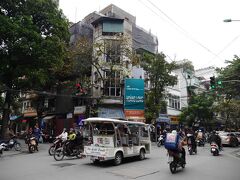 旧市街に戻ってきました。
ここから約１時間の自由時間です。
解散・集合場所は、タンロン水上人形劇場です。