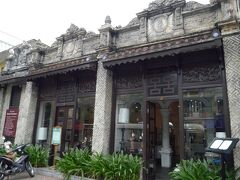 昼食は、「カイズ・ブラザーズ」でビュッフェです。