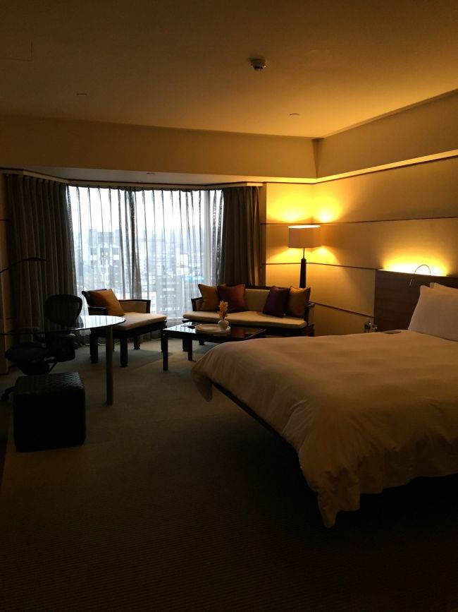 リージェント台北に一泊(^^)<br /><br />タイパンフロアにグレードアップ(^○^)<br />5階のラウンジも使わせて頂ける事に。