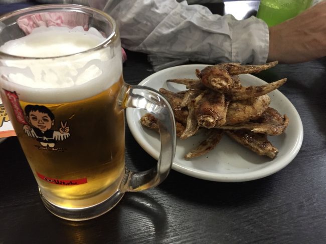 山ちゃんで<br />手羽先三昧。<br /><br />やっぱし美味しい☆