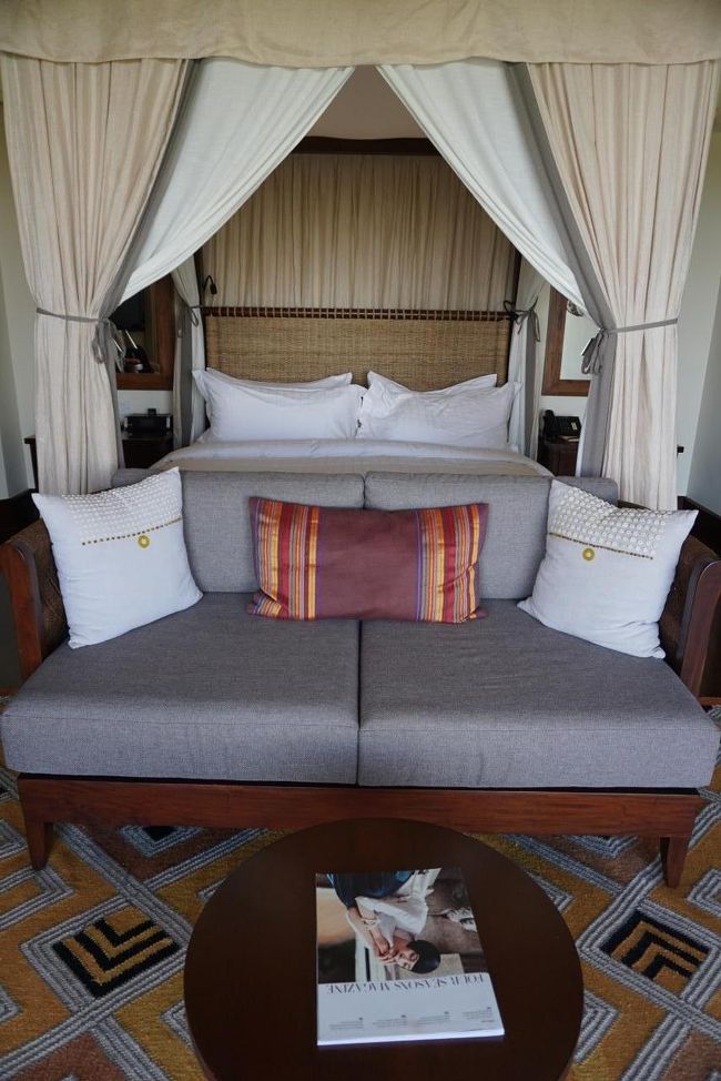 ベッドを正面から見て。