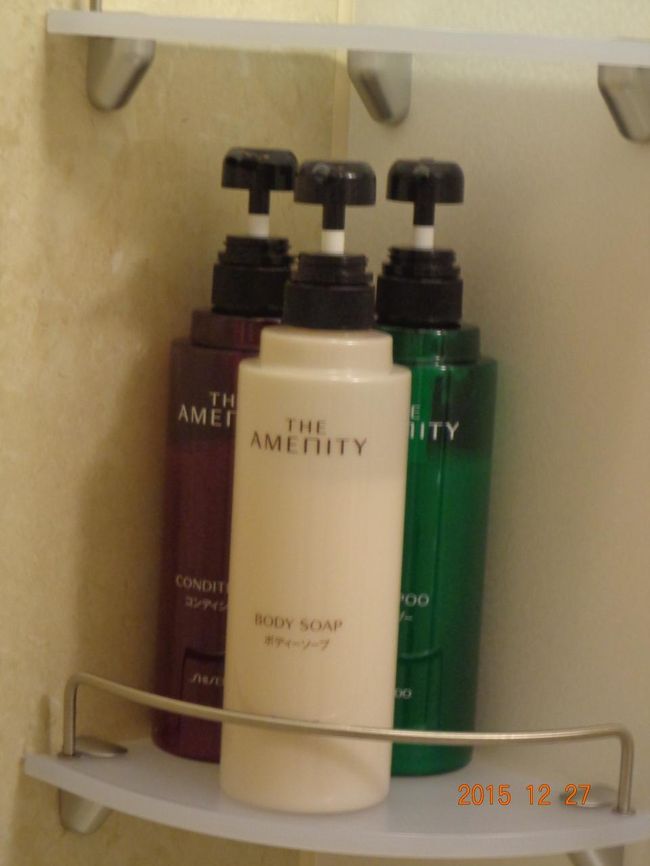 シャンプー，リンス，ボディシャンプーは資生堂でした。同じＪＲ九州ホテルのブラッサム博多中央はポーラだったな。