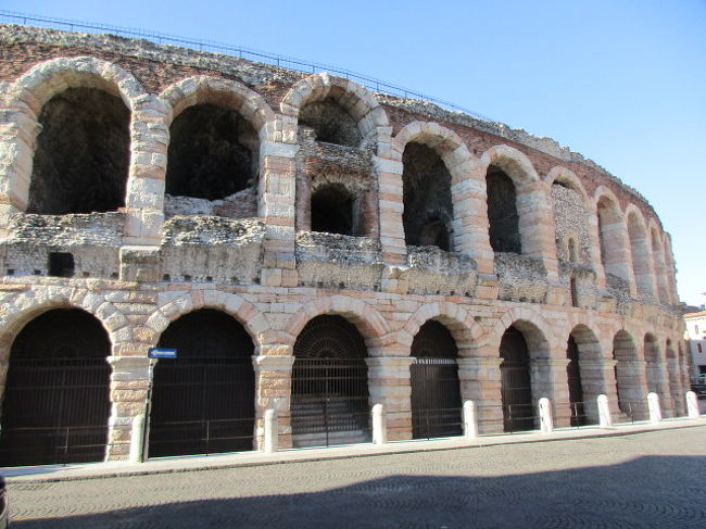 ヴェローナにも円形闘技場が存在。