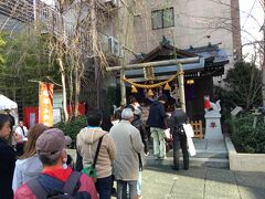 茶ノ木神社
布袋尊が祭られています。