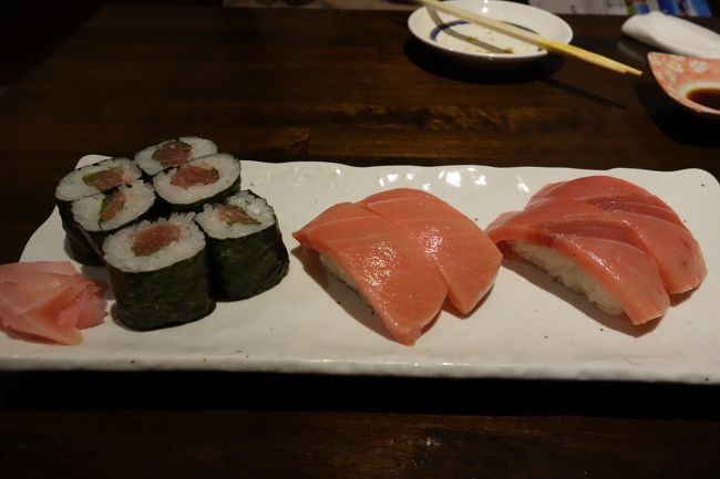 そして再びまぐろ寿司。<br />まぐろと沖縄が結びつかなかったのですが、食べてみてびっくり。本当においしかったです。