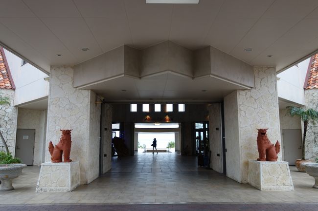 朝食後、レンタカーで離島ターミナルへ。<br />本日は、竹富島と西表島へ。すこしタイトですが、どちらも行ってみたかったので。