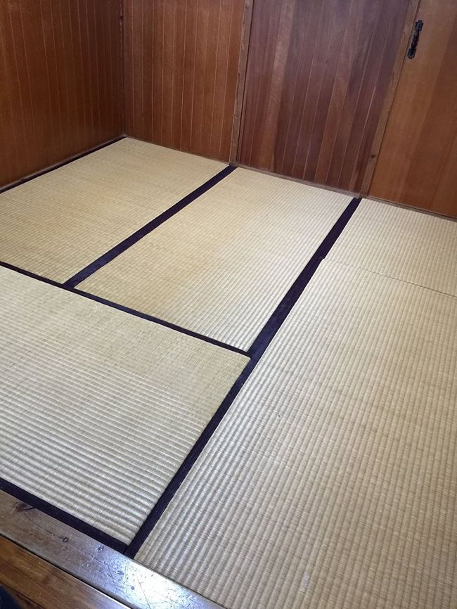 部屋はこんな感じ。