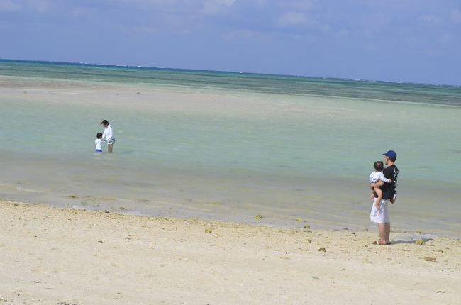 カップルや家族でワーキャーしてる姿を見てたら なんだか寂しさがぐっとこみ上げてきて 誰かに会いたいなぁと心から思った。<br /><br /><br />(´；ω；｀)ｳｯ…<br />一人でこのまま泳いではしゃいでやろうかな<br />