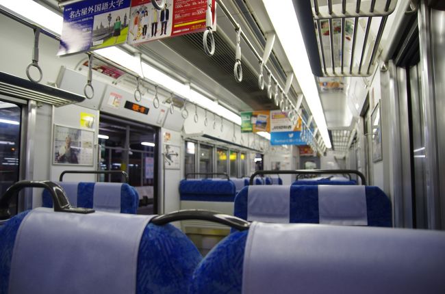 写真撮影して一番後ろの車両に乗り込みました。<br />やっぱり他の乗客はいませんでした。