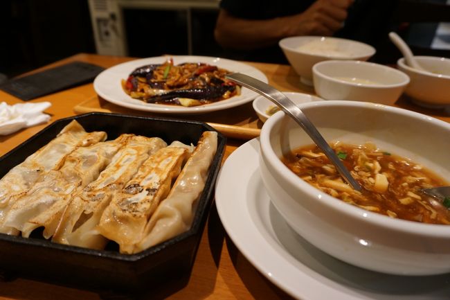 紅虎。夕食をゆったりと食べて。いつもこのメニューになっちゃうな。これを食べると、いざ!!!出発〜の気持ちが高まる。でもでも、早く名古屋にもトルコ航空が就航してくれないかな〜。