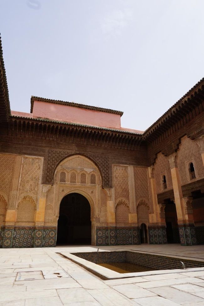 イスラム教でも、場所によって石造りだったり、木造だったりして、おもしろい。