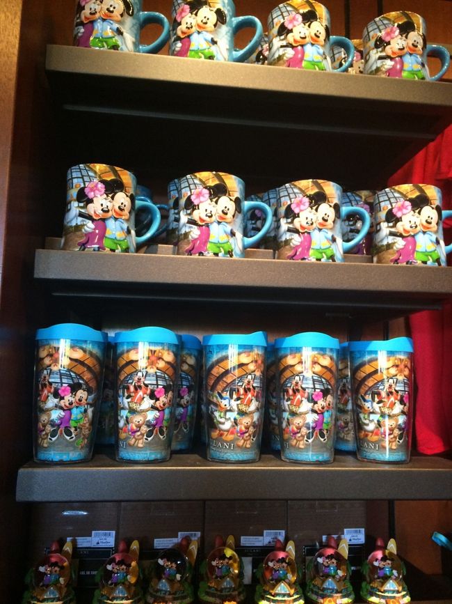 こちらはタンブラー、マグ。<br />昔からなぜか、タンブラーが好きで毎回渡ハする度に何かしらタンブラーを買ってる気がする。。<br />今回もこのタンブラーご購入〜笑