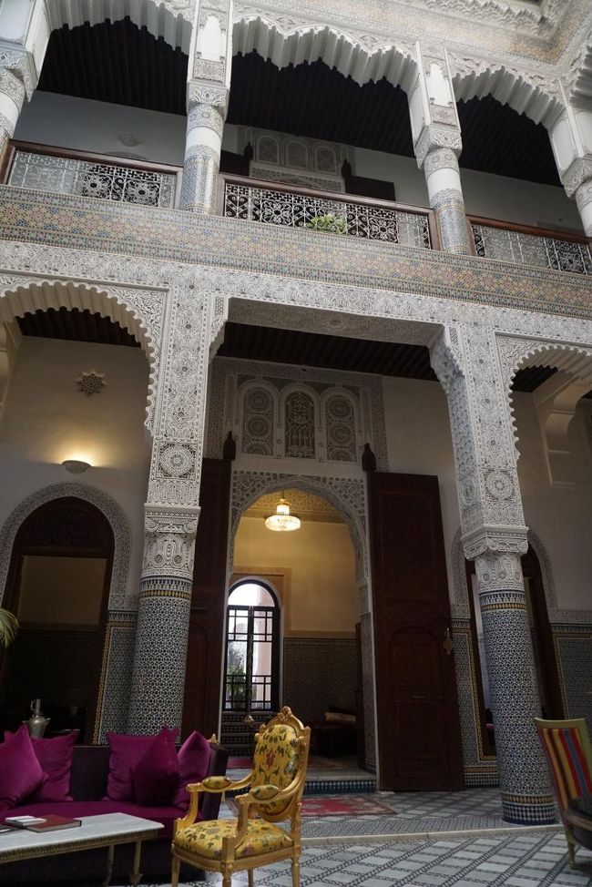 「リアド・フェズ」<br />素敵なロビー!!!