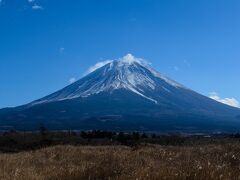 富士パノラマラインのビュースポット

ここから見た富士山が一番美しかったです。
裾野まで遮るものが一切無い。