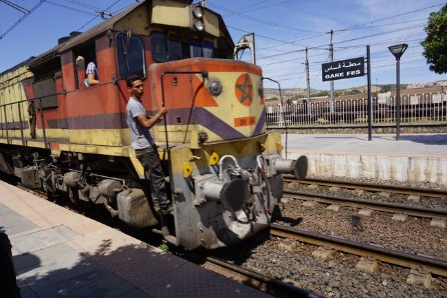 お。来た来た。