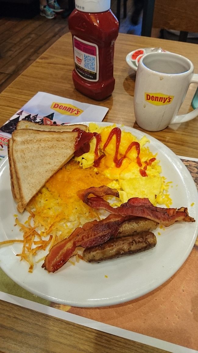 ホテルもWi-Fiが快適に使えましたが、朝食に行ったデニーズや<br />もちろんスタバ。免税店やアラモアナでに快適に無料のwi-fiが使えたので特に困ることもなかったです。<br /><br />