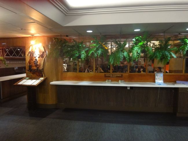 最後の夜のディナーはこちら、<br />街に置いてあるフリーペーパーをで見つけました。