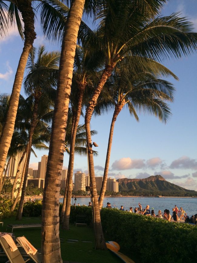 Sunset timeを楽しんでる人がいっぱい。