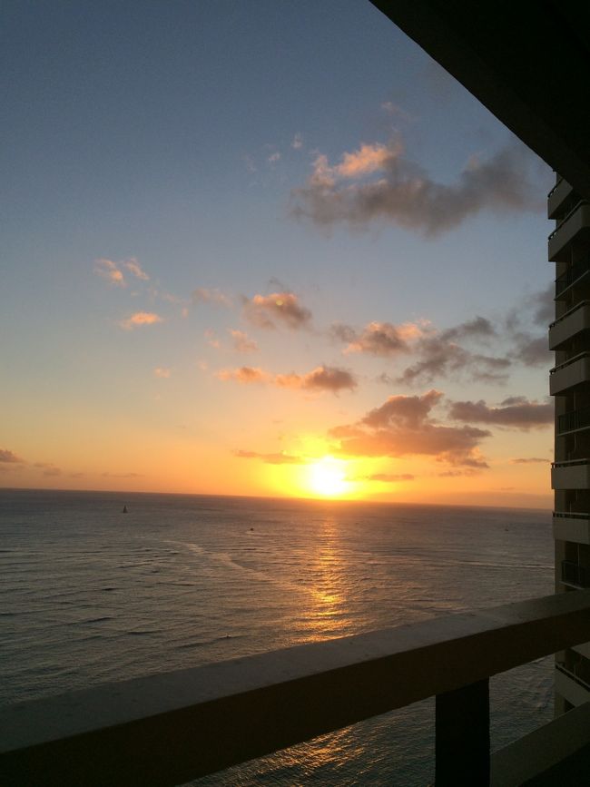 こちらはお部屋から見たSunset。<br />とってもキレイ〜