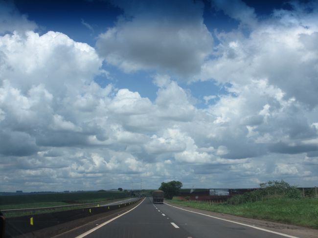 接続道路のハポーゾ・オルランド<br /><br />