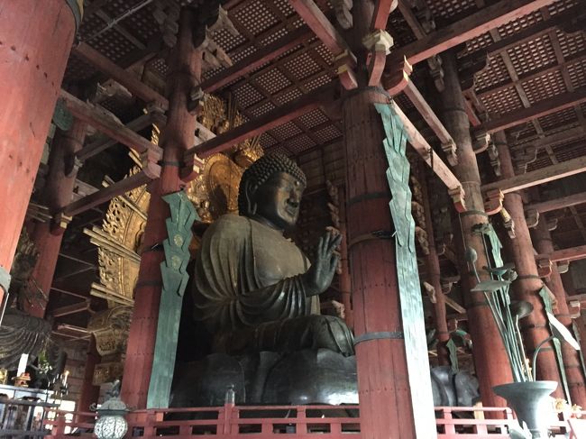 大仏様。昔来たときは休日ですごく混んでいた思い出があるけど、今回はゆっくり参拝できた。