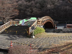 大橋、
復元橋らしい冬は通行止め
道の駅奈良井に併設。