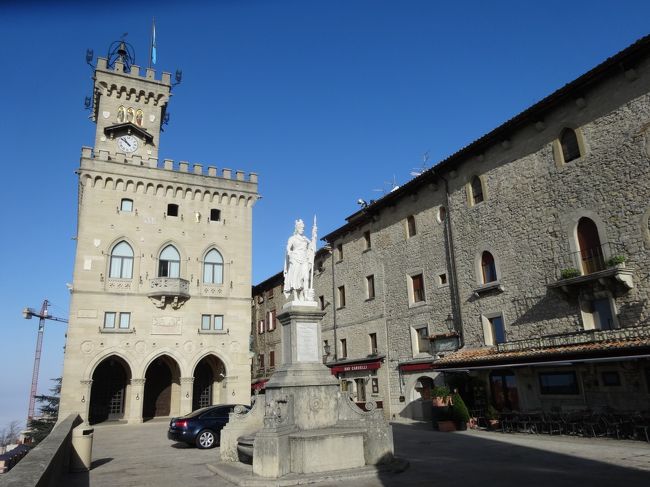 【額付き！】サンマリノ共和国リベルタ広場トラム アート写真 額付き！】サンマリノ共和国リベルタ広場トラム アート写真