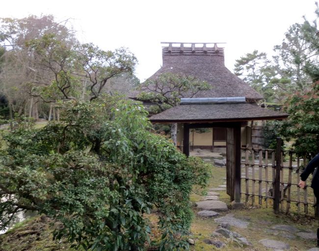 橋を渡って内露地へ