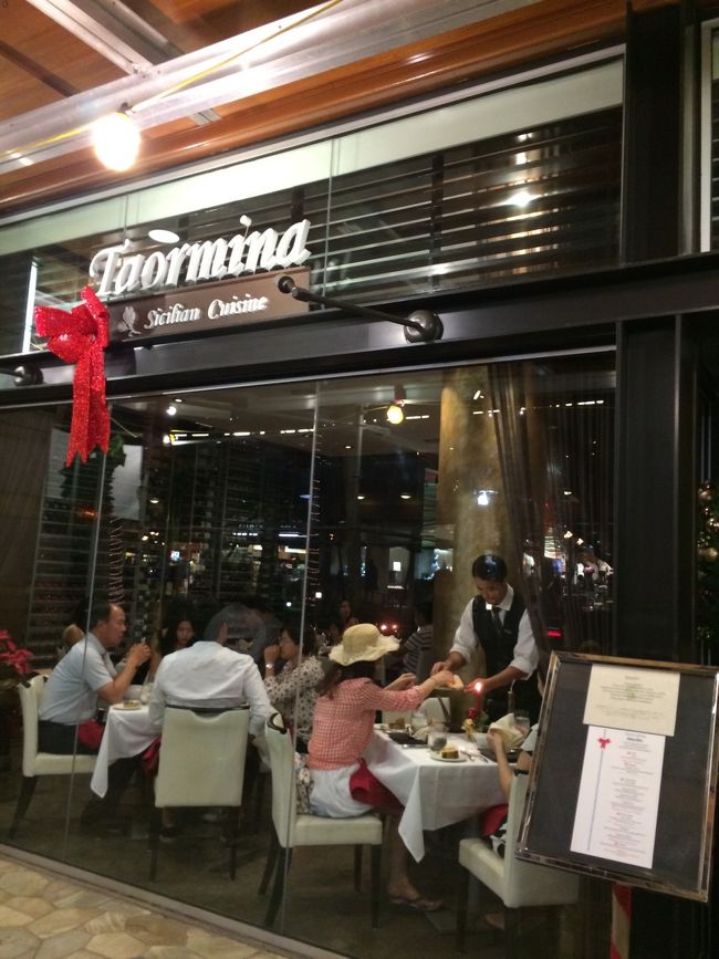 とっても美味しいDinnerでした。<br /><br />フィレ肉大好きな娘。。<br />やっぱり半分食べられた。笑<br />キッズメニューも本当どれも美味しかったです。