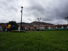 どこにでもあるアルマス広場。