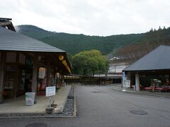 南紀白浜に向かう途中はコンビニ等が無さそうなので、わたらせ温泉に寄って食事をとった
大きな天然温泉風呂が有って入りたかったが、ホッとすると眠りそうなので先を急ぐ