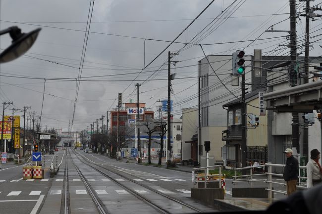 　次は旭ヶ丘停留場です、