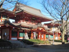 千葉神社
折角なので本年4度目の初(?)詣

参拝者は→の方向にある大鳥居から…

ってなぜか入口にこだわる